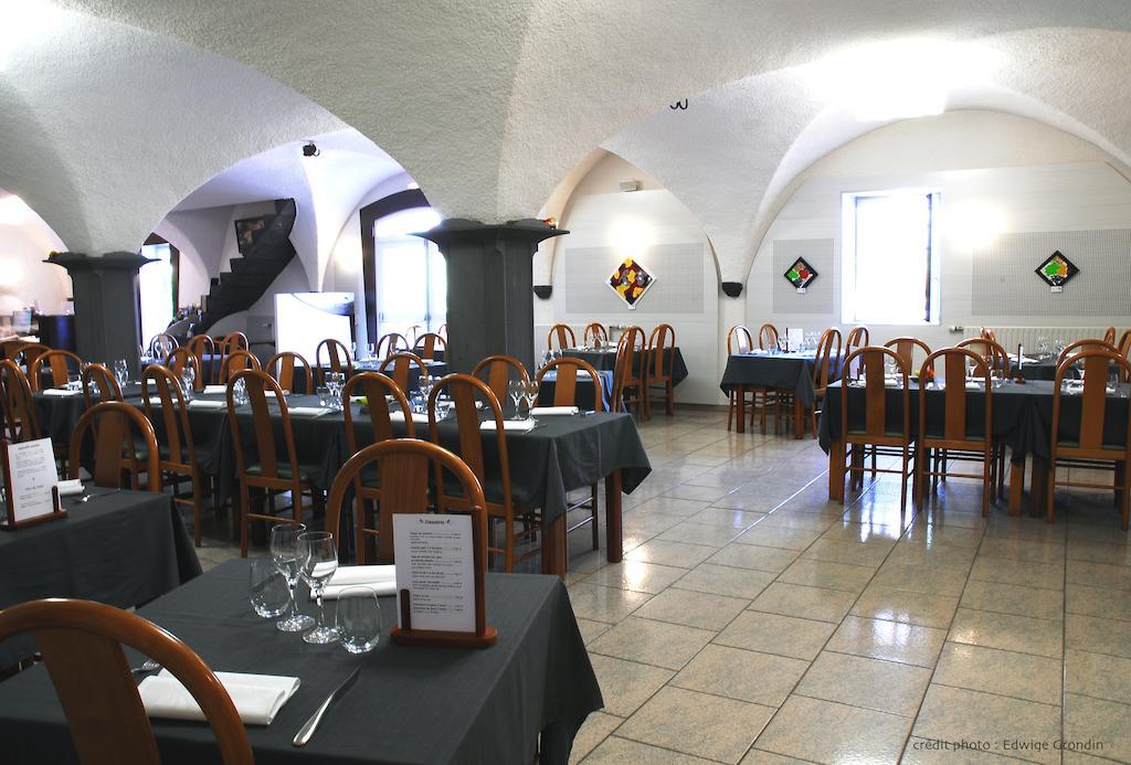 Les Hirondelles Hotel Orcines Luaran gambar