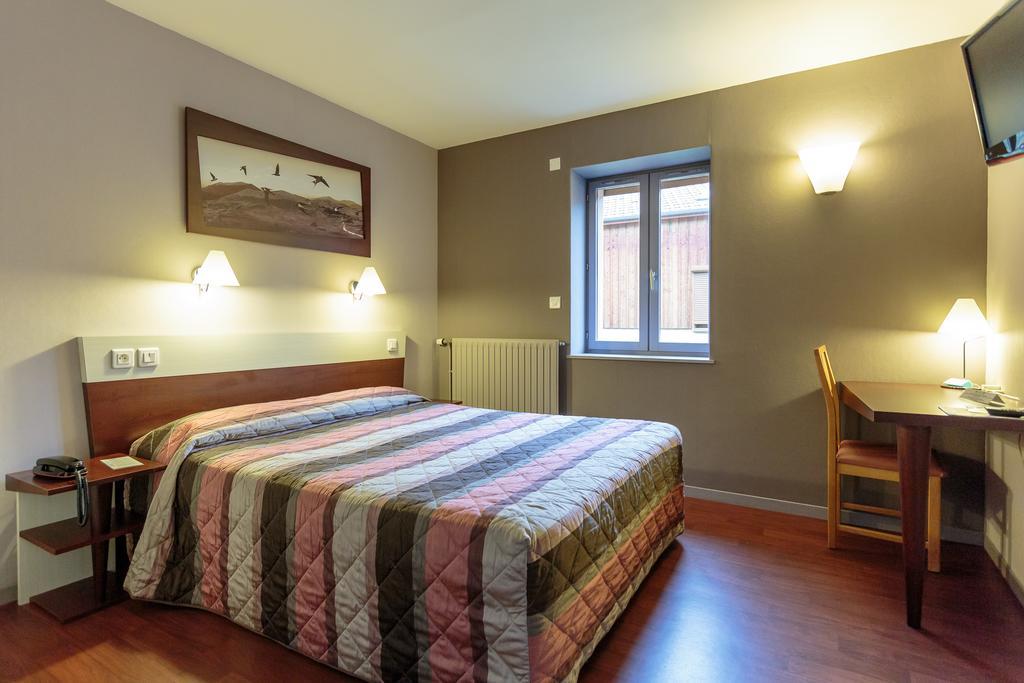 Les Hirondelles Hotel Orcines Luaran gambar