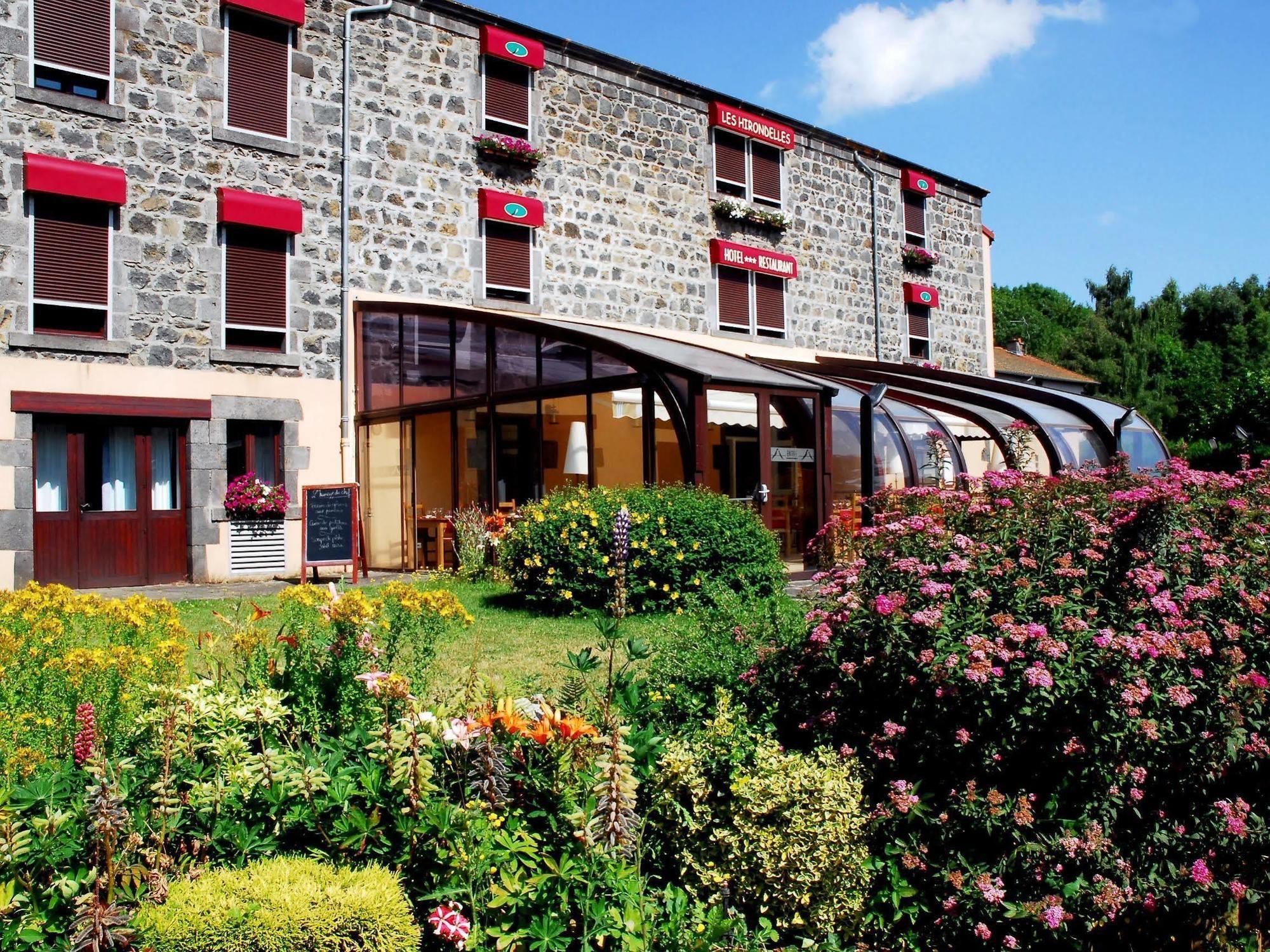 Les Hirondelles Hotel Orcines Luaran gambar