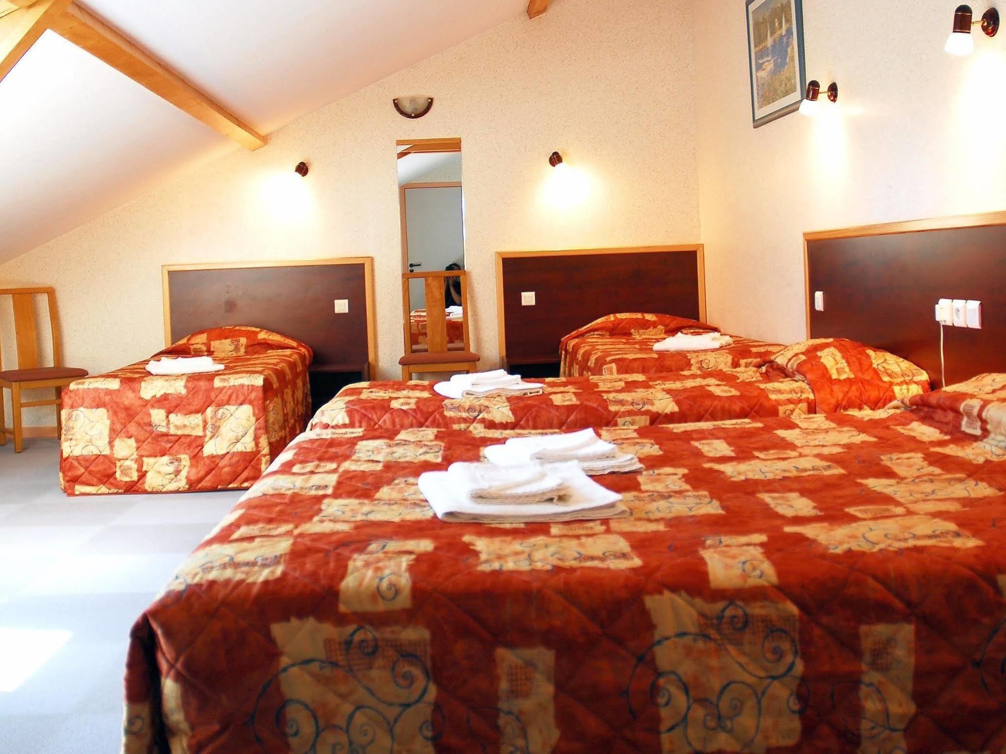 Les Hirondelles Hotel Orcines Luaran gambar