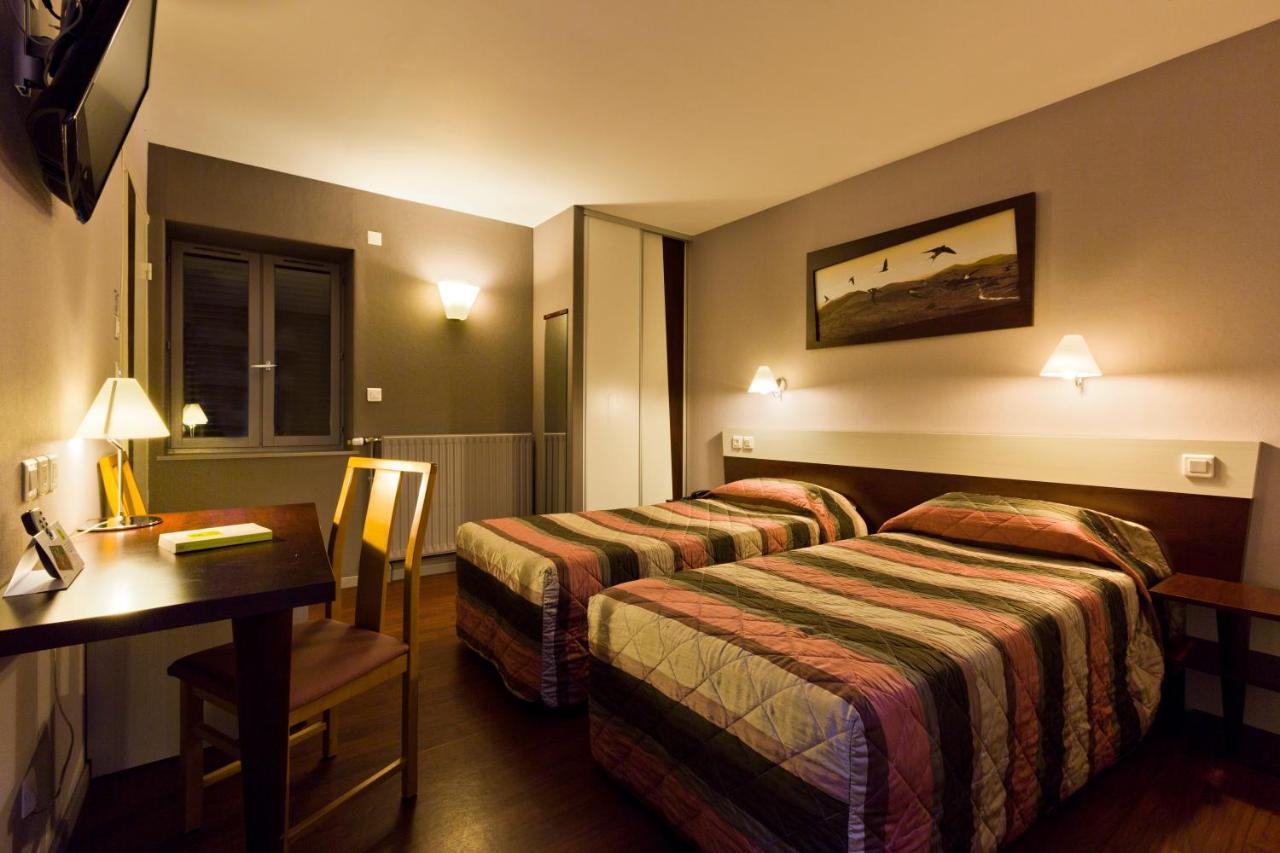 Les Hirondelles Hotel Orcines Luaran gambar