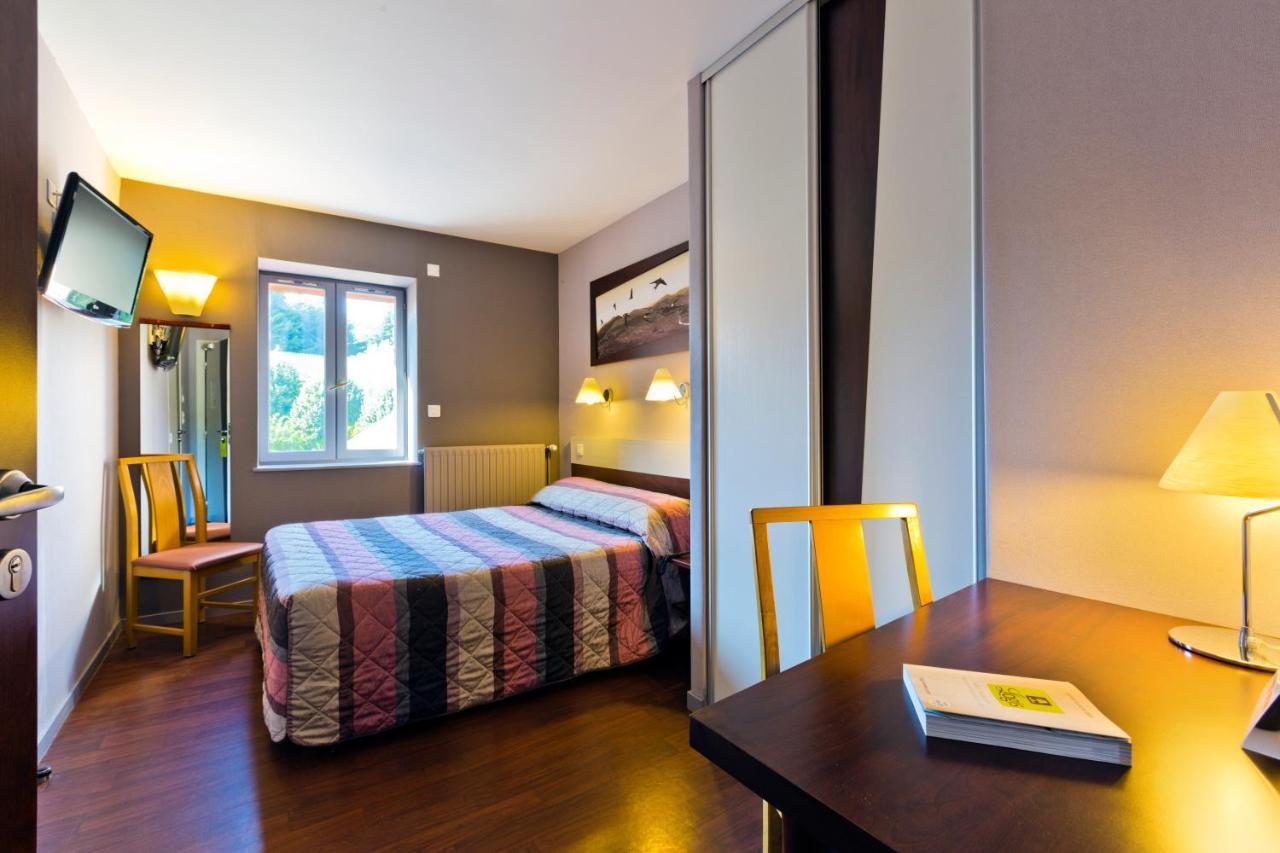Les Hirondelles Hotel Orcines Luaran gambar